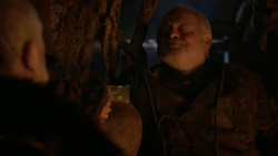 extant_GameOfThrones_2x01-TheNorthRemembers_2298