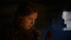 extant_GameOfThrones_2x01-TheNorthRemembers_2300
