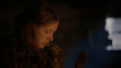 extant_GameOfThrones_2x01-TheNorthRemembers_2303