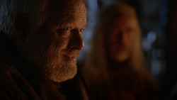 extant_GameOfThrones_2x01-TheNorthRemembers_2341