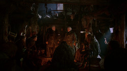 extant_GameOfThrones_2x01-TheNorthRemembers_2355