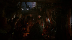 extant_GameOfThrones_2x01-TheNorthRemembers_2359