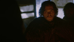 extant_GameOfThrones_2x01-TheNorthRemembers_2389