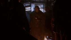 extant_GameOfThrones_2x01-TheNorthRemembers_2411