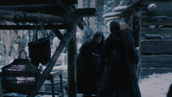 extant_GameOfThrones_2x01-TheNorthRemembers_2424