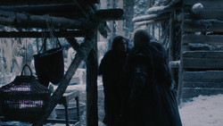 extant_GameOfThrones_2x01-TheNorthRemembers_2425