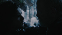 extant_GameOfThrones_2x01-TheNorthRemembers_2466