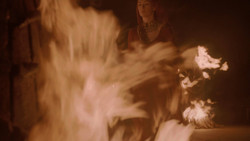extant_GameOfThrones_2x01-TheNorthRemembers_2521