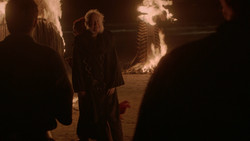 extant_GameOfThrones_2x01-TheNorthRemembers_2583