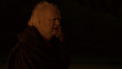 extant_GameOfThrones_2x01-TheNorthRemembers_2636