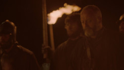 extant_GameOfThrones_2x01-TheNorthRemembers_2728