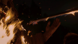 extant_GameOfThrones_2x01-TheNorthRemembers_2749