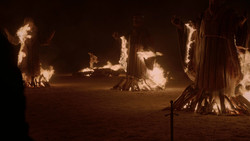 extant_GameOfThrones_2x01-TheNorthRemembers_2827