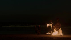 extant_GameOfThrones_2x01-TheNorthRemembers_2914