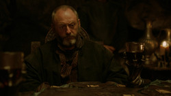 extant_GameOfThrones_2x01-TheNorthRemembers_2946