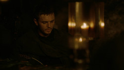 extant_GameOfThrones_2x01-TheNorthRemembers_2958