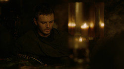 extant_GameOfThrones_2x01-TheNorthRemembers_2960