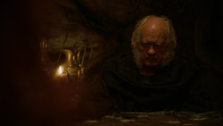 extant_GameOfThrones_2x01-TheNorthRemembers_2971