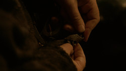 extant_GameOfThrones_2x01-TheNorthRemembers_2977