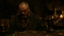 extant_GameOfThrones_2x01-TheNorthRemembers_3082
