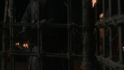 extant_GameOfThrones_2x01-TheNorthRemembers_3312