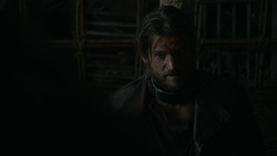 extant_GameOfThrones_2x01-TheNorthRemembers_3358