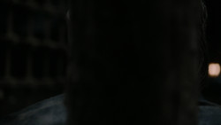 extant_GameOfThrones_2x01-TheNorthRemembers_3446