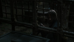 extant_GameOfThrones_2x01-TheNorthRemembers_3454