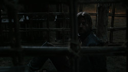 extant_GameOfThrones_2x01-TheNorthRemembers_3465