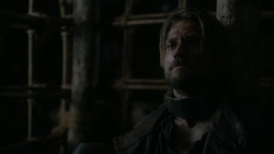 extant_GameOfThrones_2x01-TheNorthRemembers_3499
