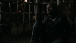 extant_GameOfThrones_2x01-TheNorthRemembers_3530