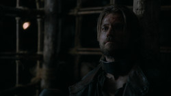 extant_GameOfThrones_2x01-TheNorthRemembers_3556