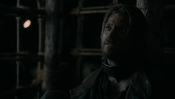 extant_GameOfThrones_2x01-TheNorthRemembers_3580