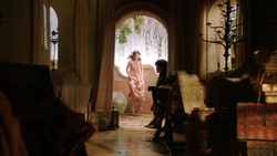 extant_GameOfThrones_2x01-TheNorthRemembers_3676