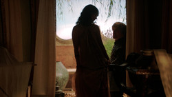extant_GameOfThrones_2x01-TheNorthRemembers_3690