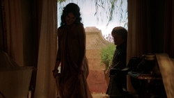 extant_GameOfThrones_2x01-TheNorthRemembers_3692