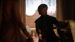 extant_GameOfThrones_2x01-TheNorthRemembers_3705