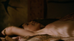 extant_GameOfThrones_2x01-TheNorthRemembers_3729