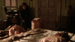 extant_GameOfThrones_2x01-TheNorthRemembers_3741