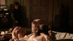 extant_GameOfThrones_2x01-TheNorthRemembers_3763