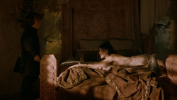 extant_GameOfThrones_2x01-TheNorthRemembers_3780
