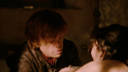 extant_GameOfThrones_2x01-TheNorthRemembers_3790