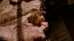 extant_GameOfThrones_2x01-TheNorthRemembers_3832