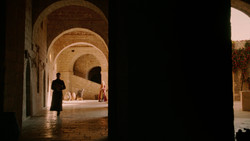 extant_GameOfThrones_2x01-TheNorthRemembers_3842