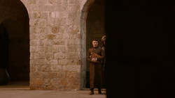 extant_GameOfThrones_2x01-TheNorthRemembers_3870