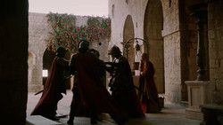 extant_GameOfThrones_2x01-TheNorthRemembers_4043