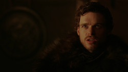 extant_GameOfThrones_2x01-TheNorthRemembers_4217