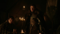 extant_GameOfThrones_2x01-TheNorthRemembers_4244