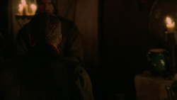 extant_GameOfThrones_2x01-TheNorthRemembers_4282