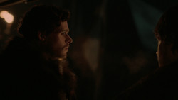 extant_GameOfThrones_2x01-TheNorthRemembers_4356